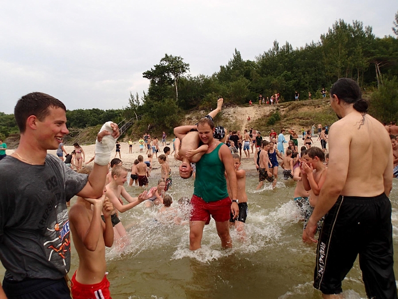 r-20120810-02-43-P8100523.jpg